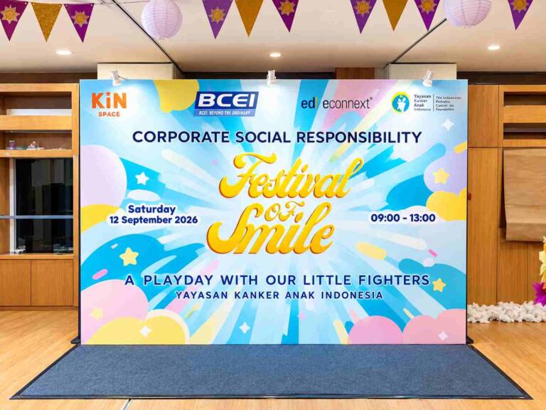 Showcase Backdrop Festival of Smile di Kin Space SCBD: Sentuhan Menawan Sewaboothpameran.id